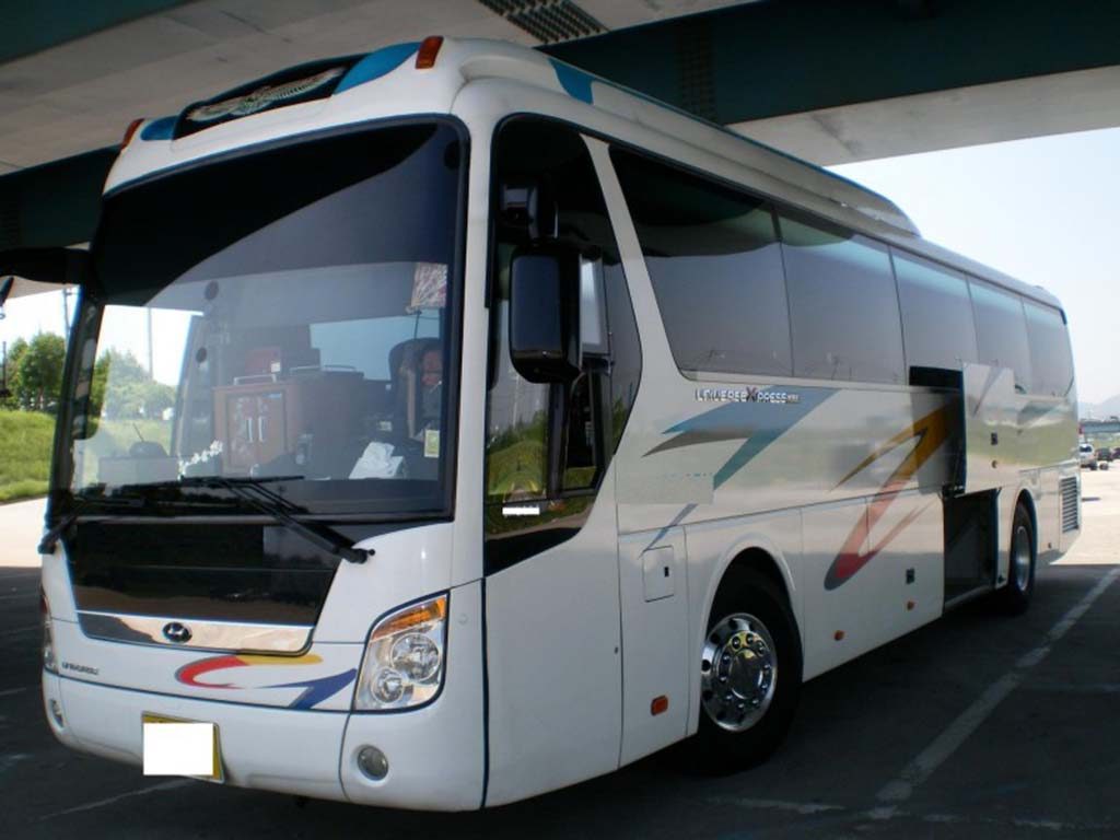 Luxury-bus-2012
